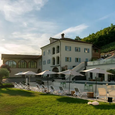 Vinea Relais Hotel 4*